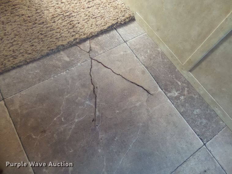 image for item EF9649 2012 Salem Hemisphere Lite  camper