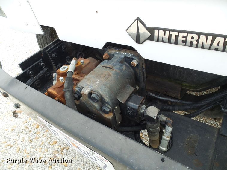 image for item EP9916 2002 International 4900  refuse truck