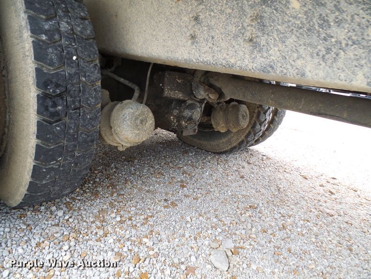 image for item EP9916 2002 International 4900  refuse truck