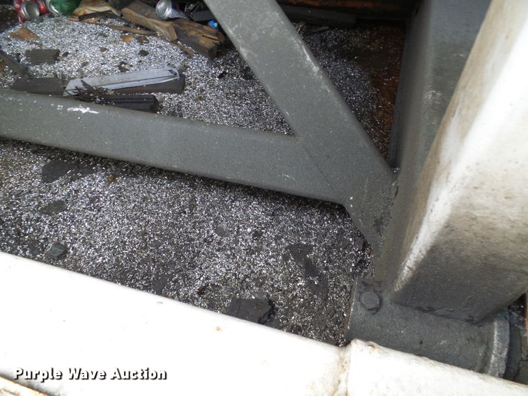 image for item EP9916 2002 International 4900  refuse truck