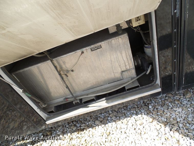 image for item EP9927 2000 Freightliner FL112  RV