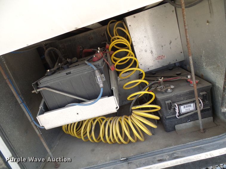 image for item EP9927 2000 Freightliner FL112  RV