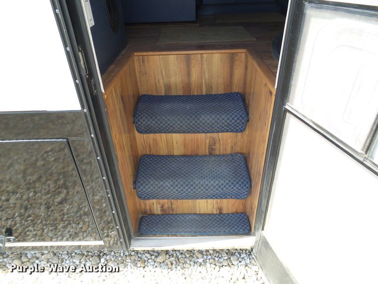 image for item EP9927 2000 Freightliner FL112  RV