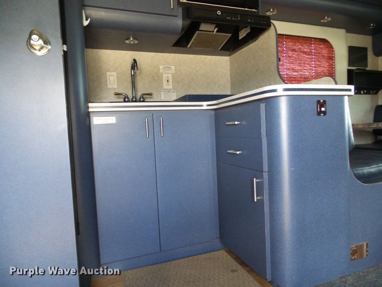 image for item EP9927 2000 Freightliner FL112  RV