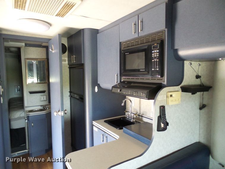 image for item EP9927 2000 Freightliner FL112  RV