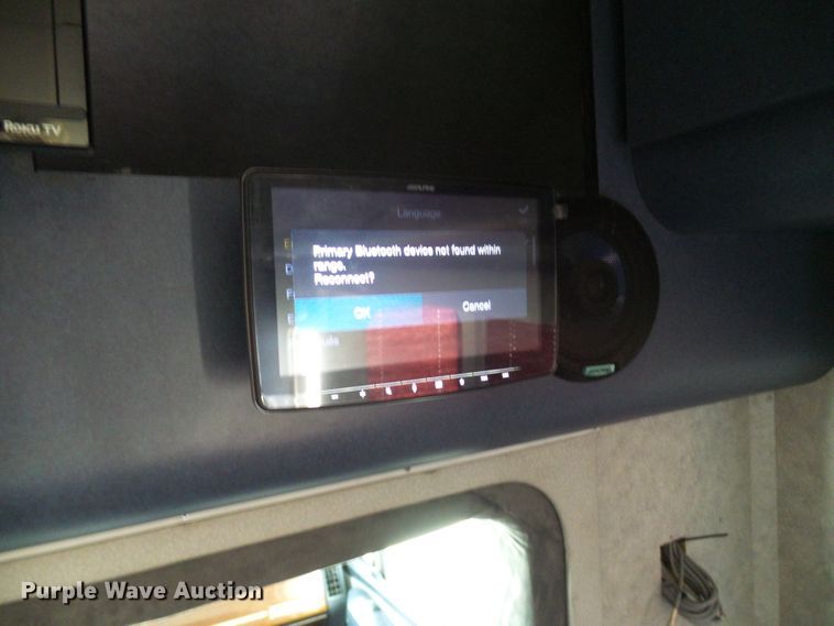 image for item EP9927 2000 Freightliner FL112  RV