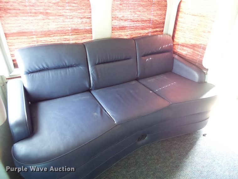 image for item EP9927 2000 Freightliner FL112  RV