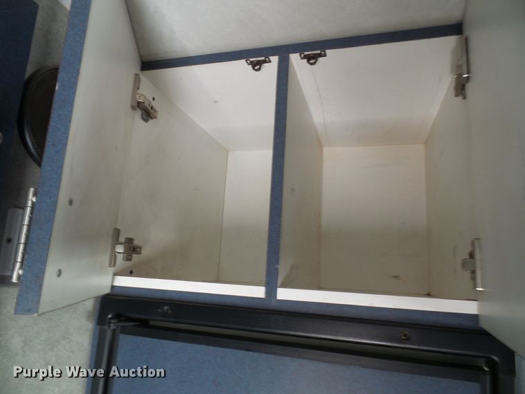 image for item EP9927 2000 Freightliner FL112  RV