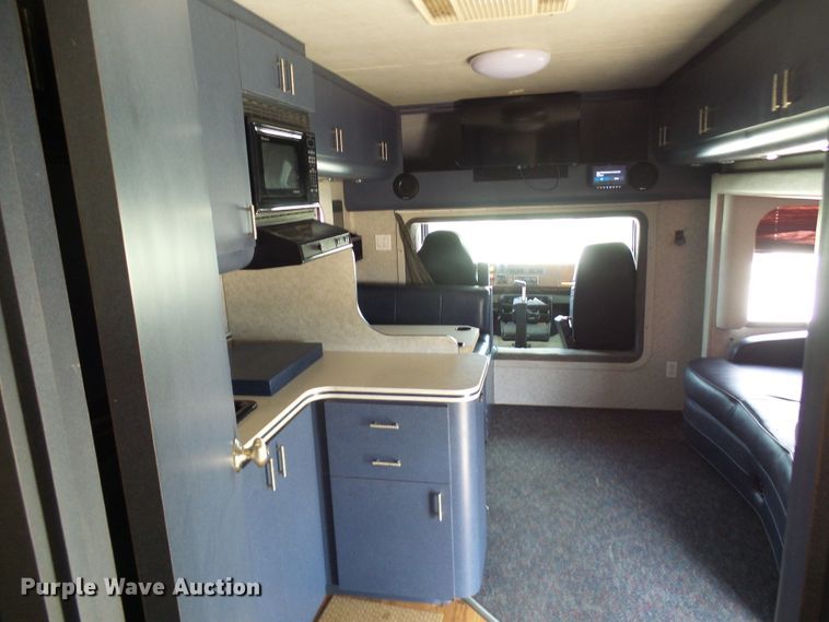 image for item EP9927 2000 Freightliner FL112  RV