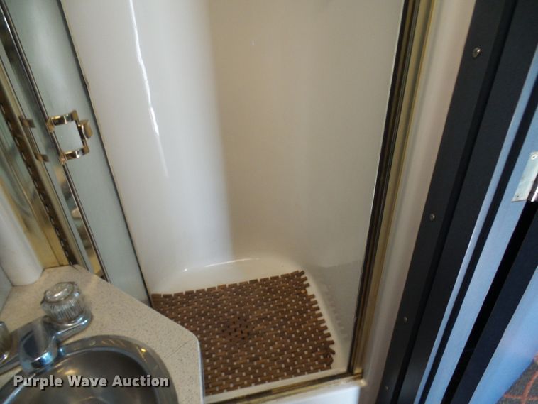 image for item EP9927 2000 Freightliner FL112  RV