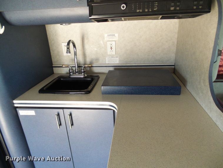 image for item EP9927 2000 Freightliner FL112  RV