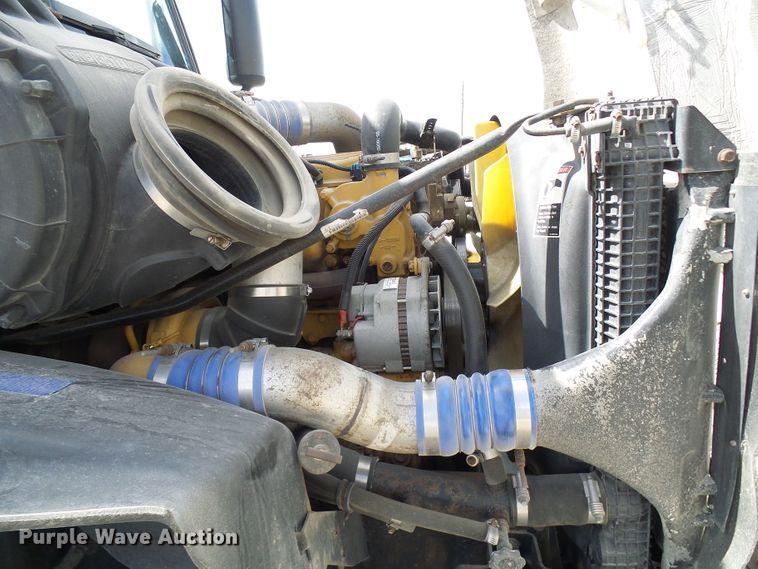 image for item EP9927 2000 Freightliner FL112  RV