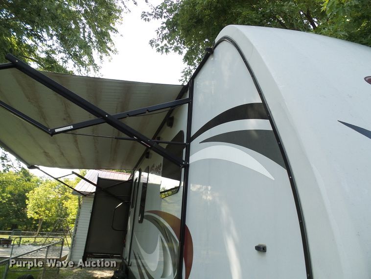 image for item EP9930 2015 KZRV Spree LX Superlite 320BS  camper
