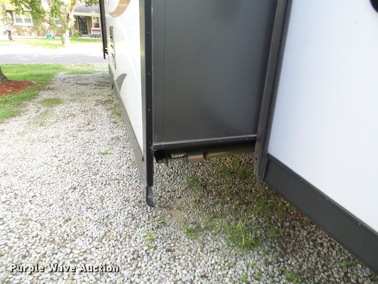 image for item EP9930 2015 KZRV Spree LX Superlite 320BS  camper