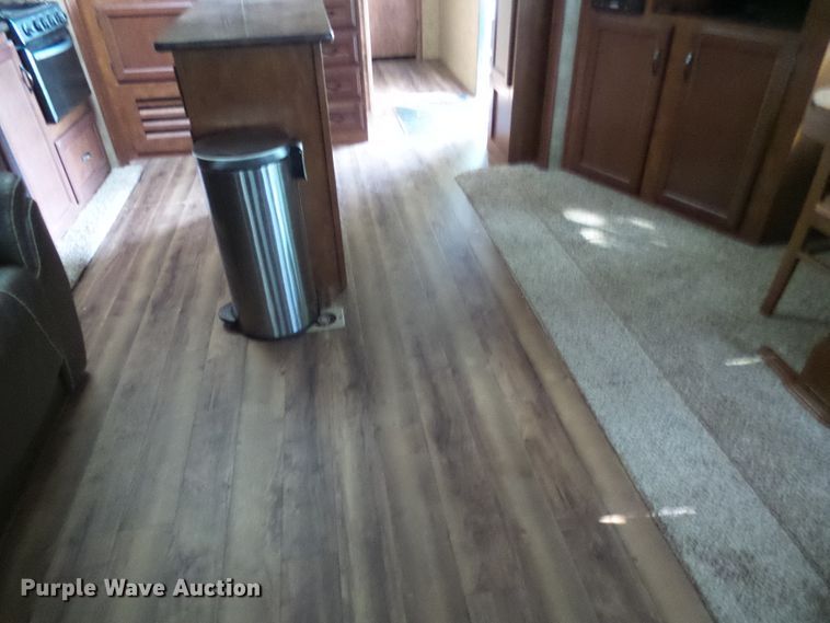 image for item EP9930 2015 KZRV Spree LX Superlite 320BS  camper