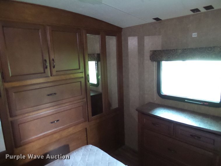 image for item EP9930 2015 KZRV Spree LX Superlite 320BS  camper