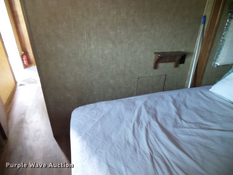 image for item EP9930 2015 KZRV Spree LX Superlite 320BS  camper