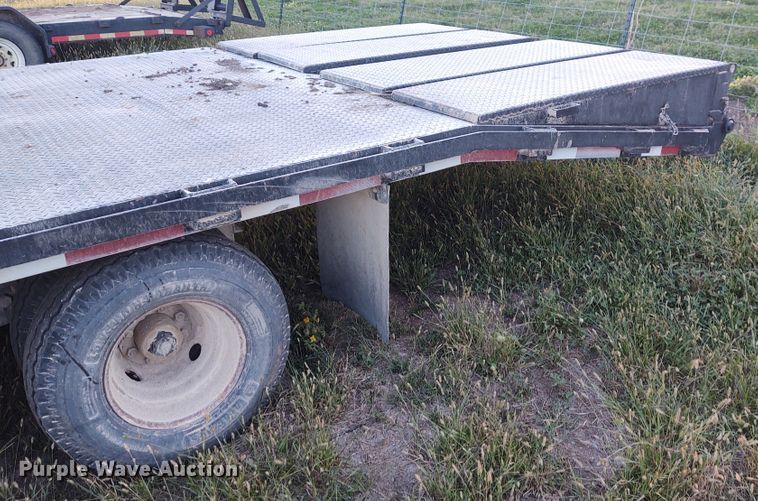 image for item EQ9449 2007 Derby Trailer Technologies equipment trailer
