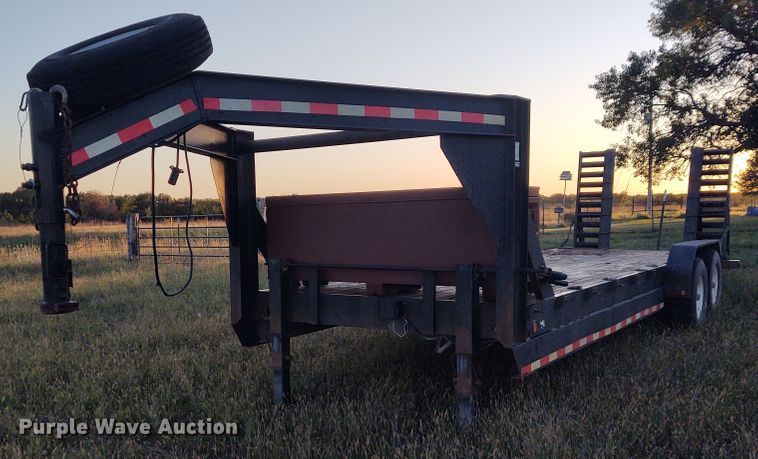 image for item EQ9450 2010 Load Trail equipment trailer