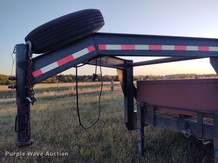 image for item EQ9450 2010 Load Trail equipment trailer