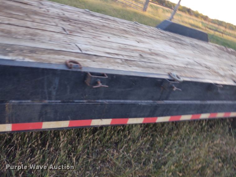 image for item EQ9450 2010 Load Trail equipment trailer