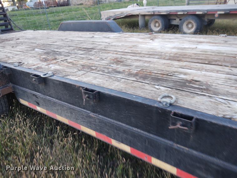 image for item EQ9450 2010 Load Trail equipment trailer