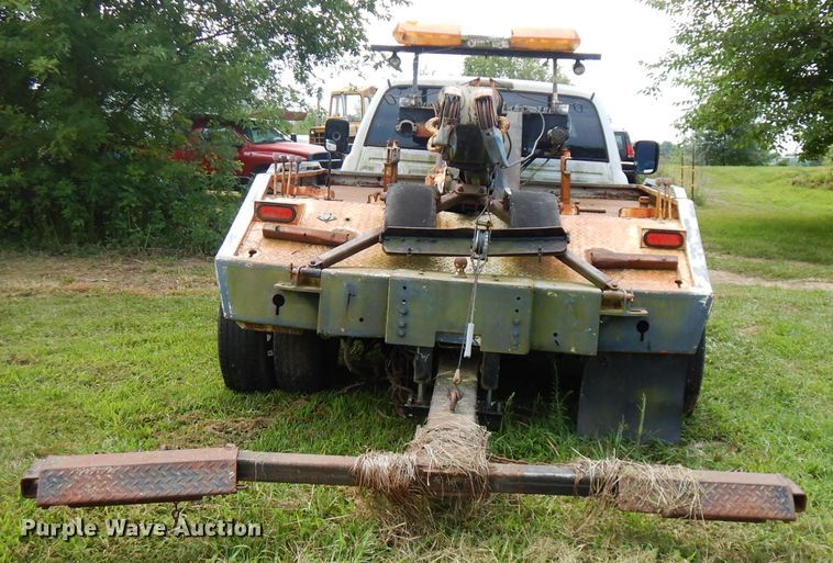 image for item FN9351 2001 Dodge Ram 3500  Quad Cab tow truck