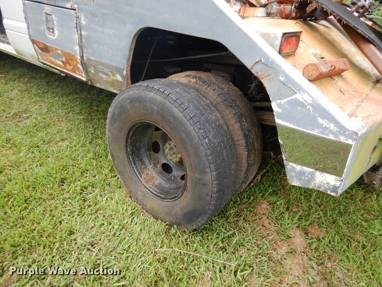 image for item FN9351 2001 Dodge Ram 3500  Quad Cab tow truck
