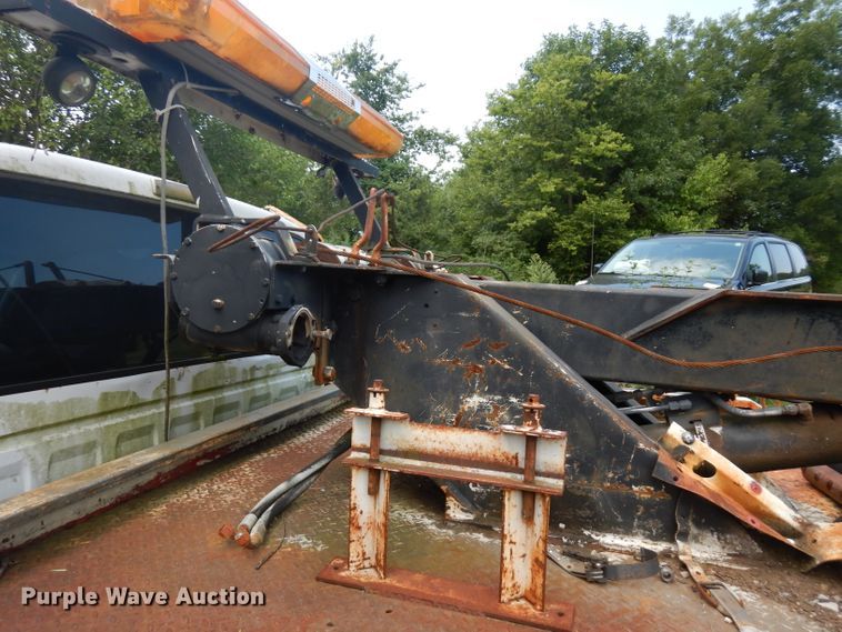 image for item FN9351 2001 Dodge Ram 3500  Quad Cab tow truck