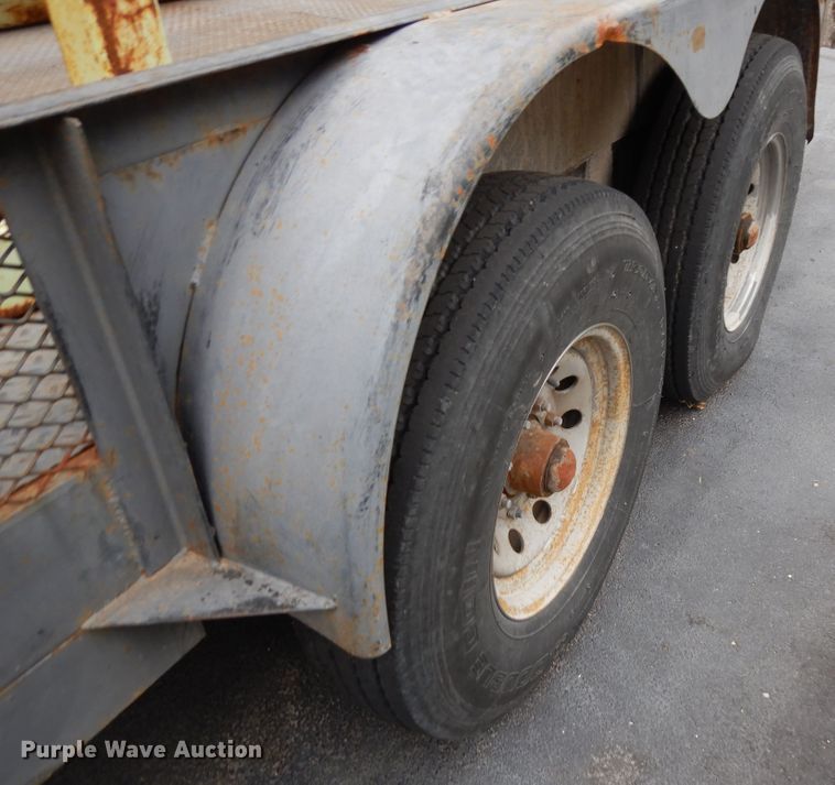 image for item FR9035 1998 Starlight utility trailer