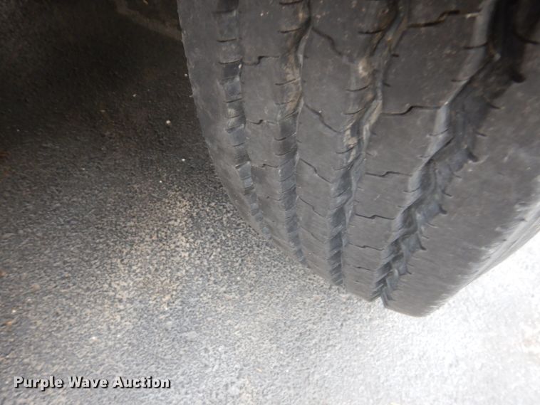 image for item FR9035 1998 Starlight utility trailer