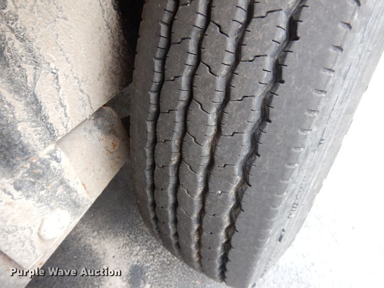 image for item FR9035 1998 Starlight utility trailer