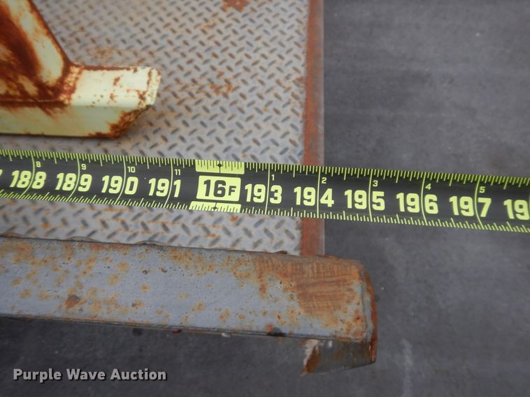 image for item FR9035 1998 Starlight utility trailer