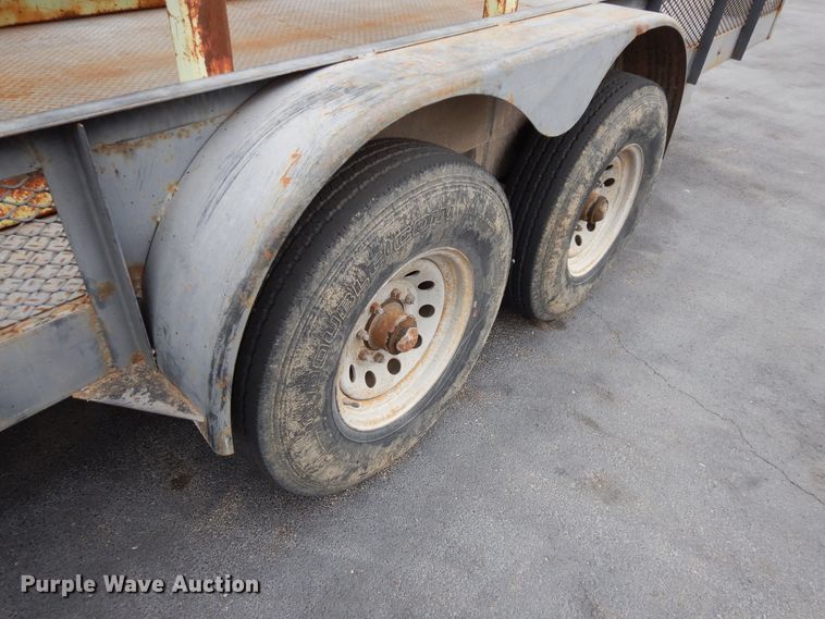 image for item FR9035 1998 Starlight utility trailer