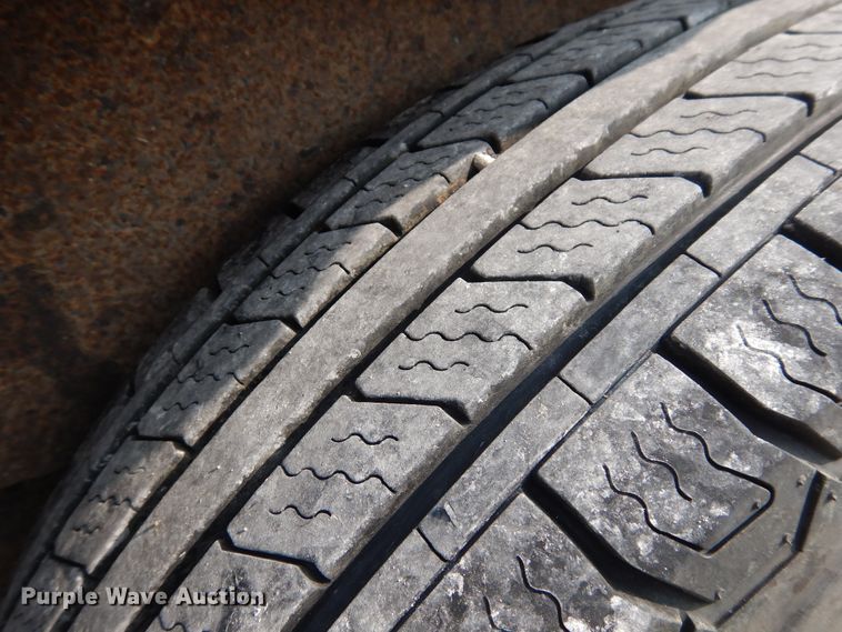 image for item FR9046 1998 Featherlite 5940 enclosed cargo trailer