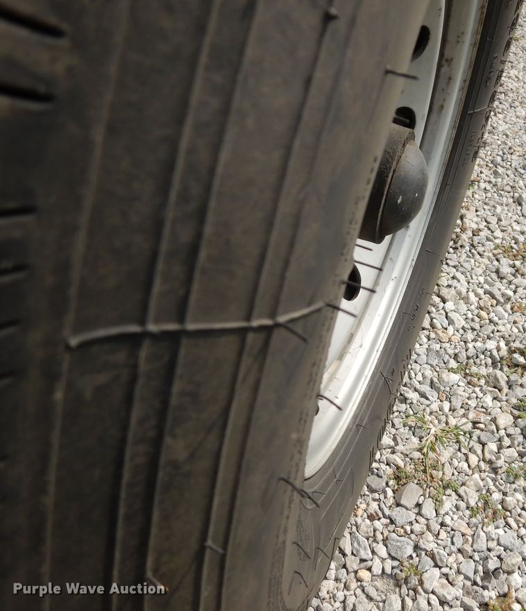 image for item FR9046 1998 Featherlite 5940 enclosed cargo trailer