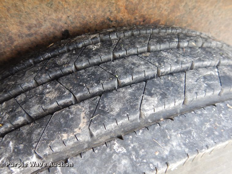 image for item FR9046 1998 Featherlite 5940 enclosed cargo trailer