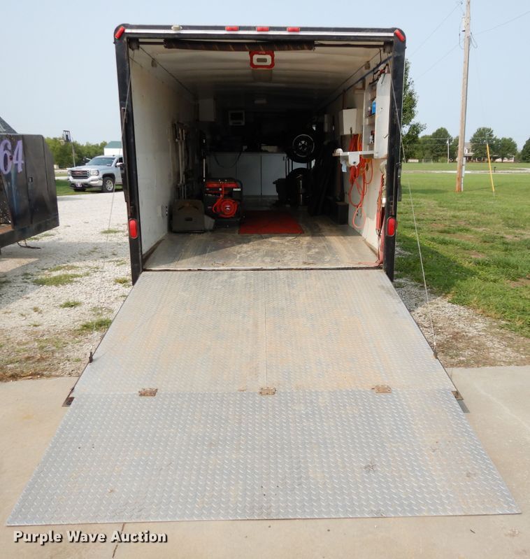 image for item FR9046 1998 Featherlite 5940 enclosed cargo trailer