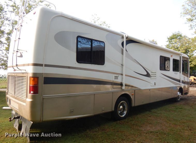 image for item FR9060 2000 Knight Monaco  RV