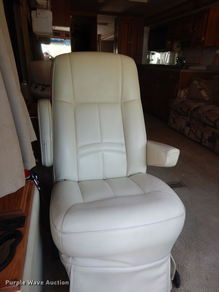 image for item FR9060 2000 Knight Monaco  RV