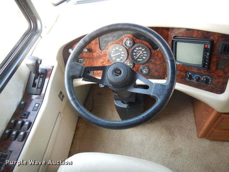 image for item FR9060 2000 Knight Monaco  RV