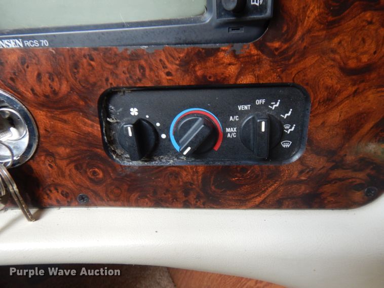 image for item FR9060 2000 Knight Monaco  RV