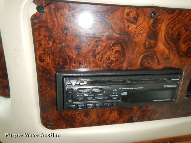 image for item FR9060 2000 Knight Monaco  RV