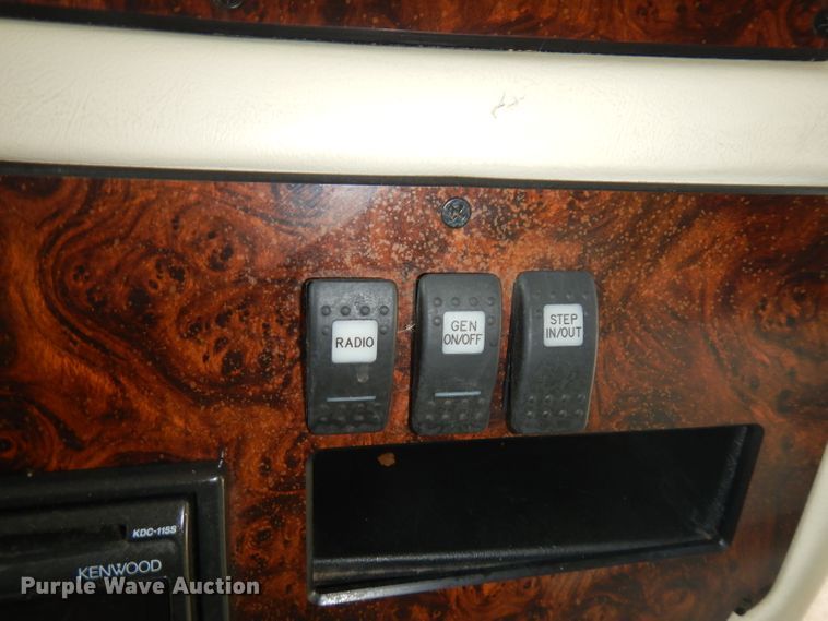 image for item FR9060 2000 Knight Monaco  RV