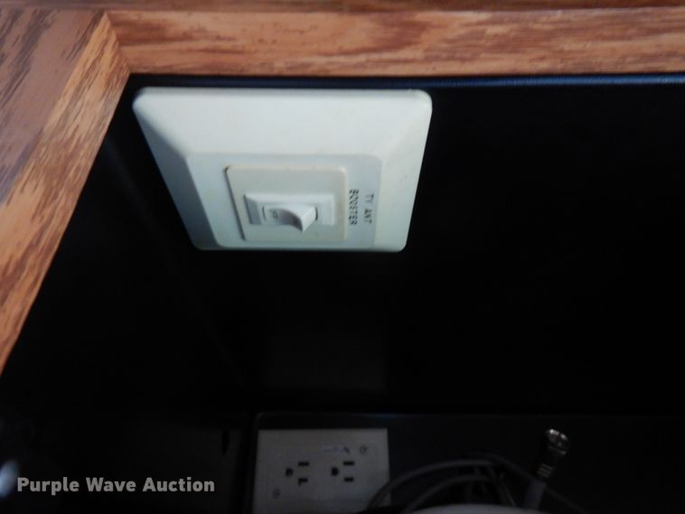 image for item FR9060 2000 Knight Monaco  RV