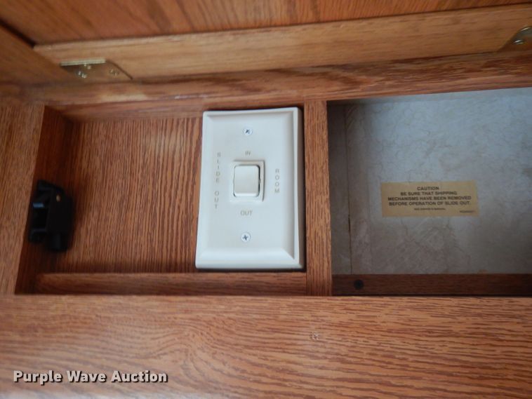 image for item FR9060 2000 Knight Monaco  RV