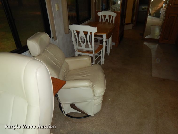 image for item FR9060 2000 Knight Monaco  RV