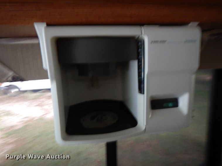 image for item FR9060 2000 Knight Monaco  RV