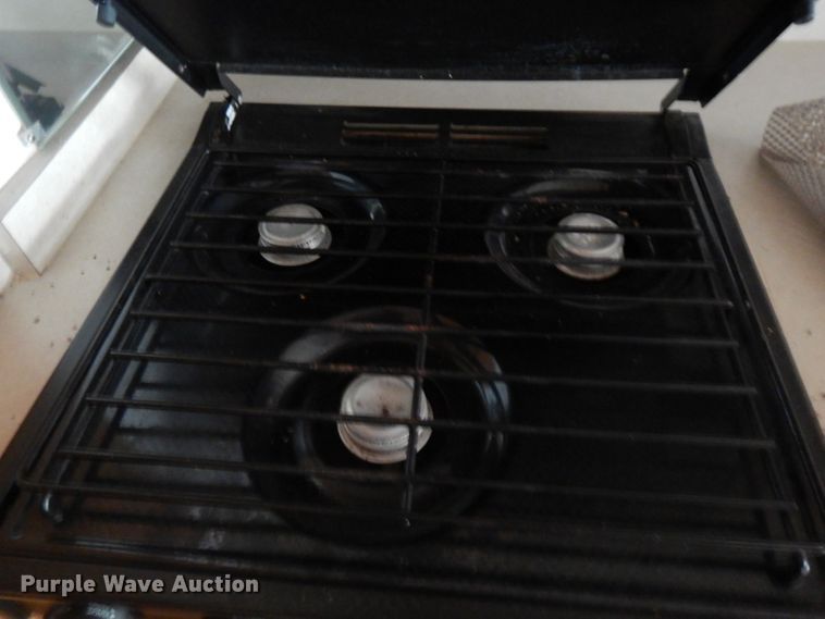 image for item FR9060 2000 Knight Monaco  RV