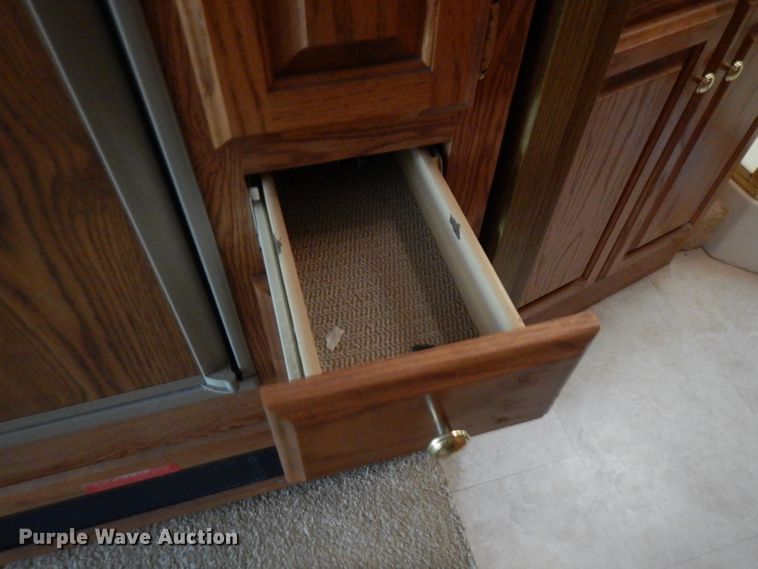 image for item FR9060 2000 Knight Monaco  RV